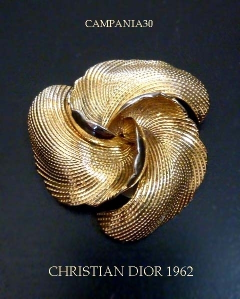 SB1656 - SPILLA ROSA "CHRISTIAN DIOR" 1962 - LE COLLEZIONI  DI CAMPANIA30